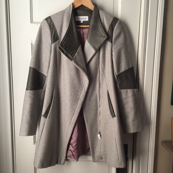 {{SOLD}} CK Modern Gray wool blend coat - Picture 4 of 8